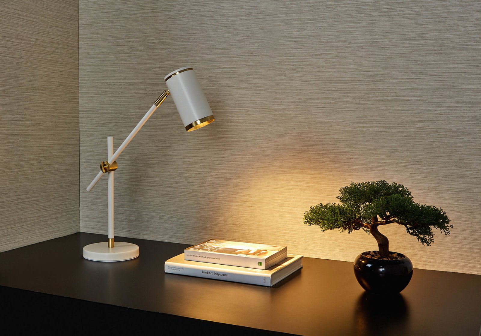 Bespoke Hotel Lighting / Decorative Hotel Lighting and Hotel Reading Lights