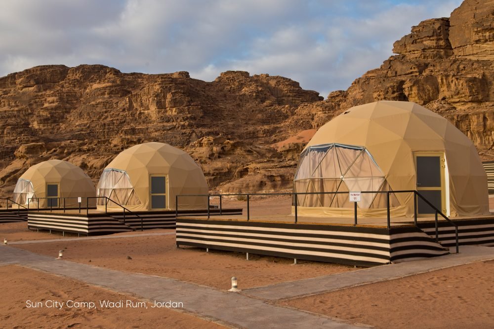 Deluxe Dome Accommodation / Luxury Glamping Solution