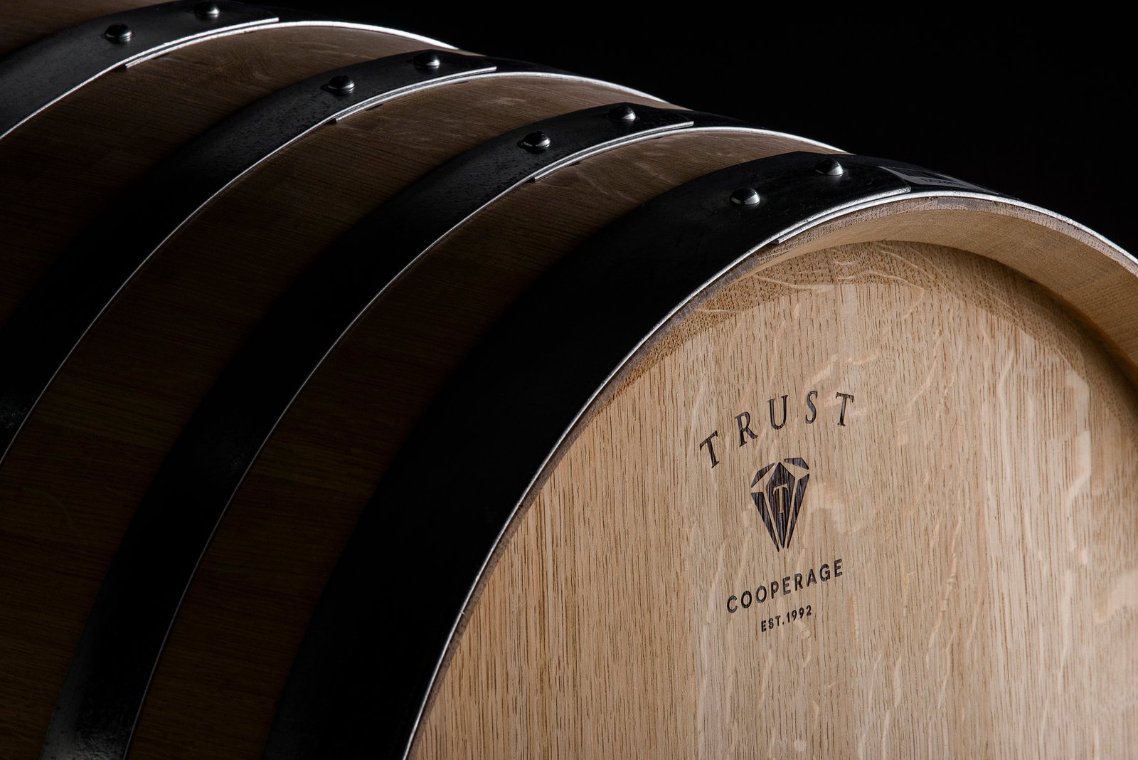 Hotel Wine Barrels / Restaurant Craft Spirit Barrels / Oak Barrels for Hotels