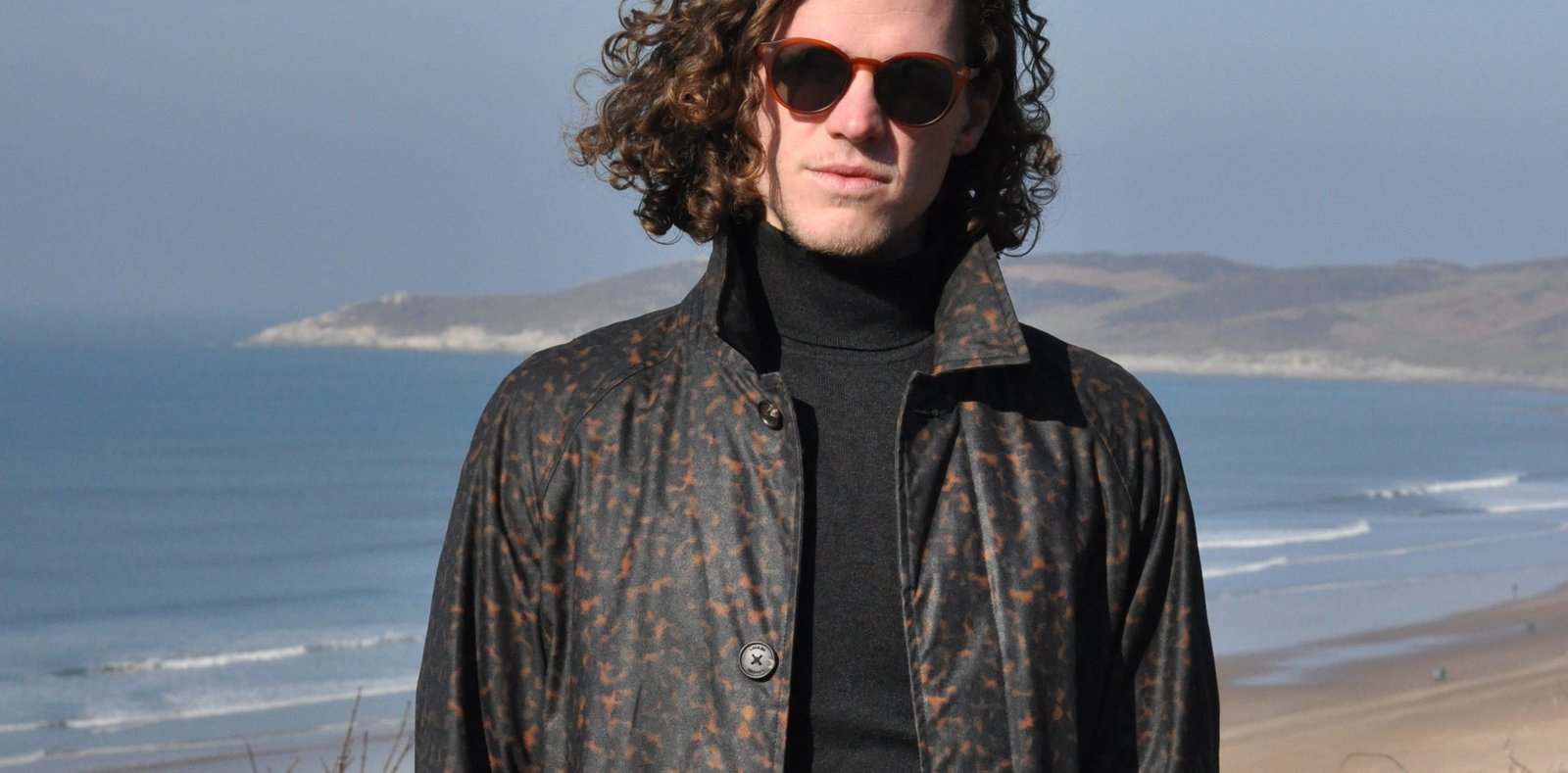 Luxury Goods for Hotels / Hotel Uniform Manufacturer / Bespoke Hotel Cushions / Bespoke Hotel Installations