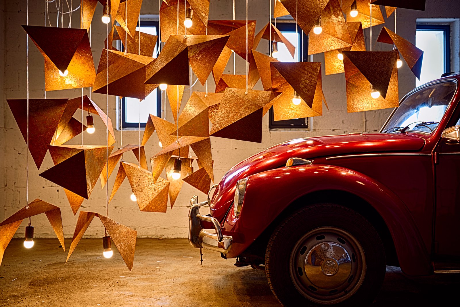 Lamps made of emotions, so the ones having a functional value of sculptures in hotel spaces