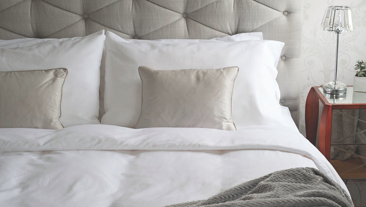 Sustainable Hotel Bed Sheets / Antimicrobial Bed Linen / Organic Hotel Towels