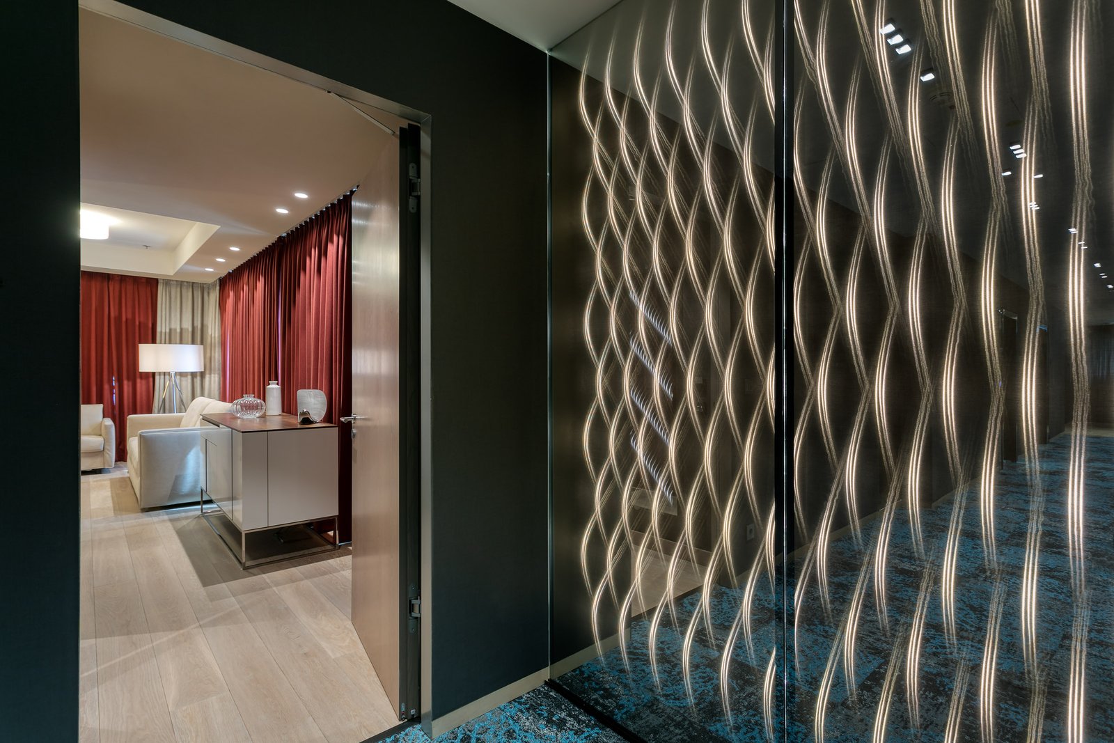 Hotel Mirror Lighting / Bespoke Luminaires / Custom Frame Systems