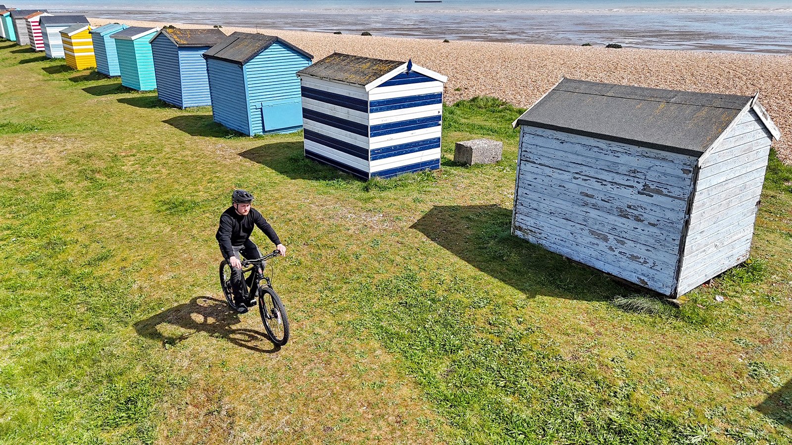 BATRIBIKE - Hotel Transport Solutions / Eco Electric Bikes / Branded Hotel Bikes