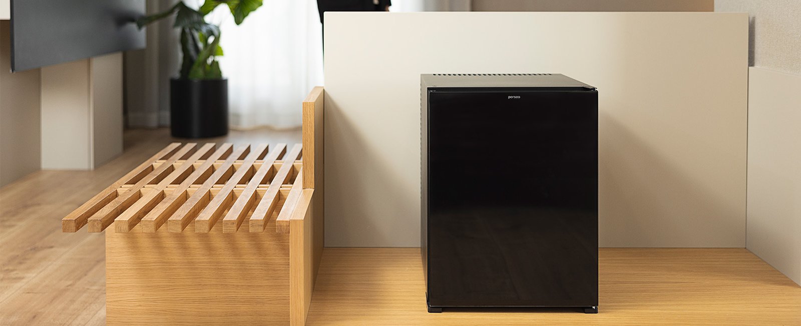 Hotel Security Solutions / Hotel Room Access Systems / Secure Hotel Safes