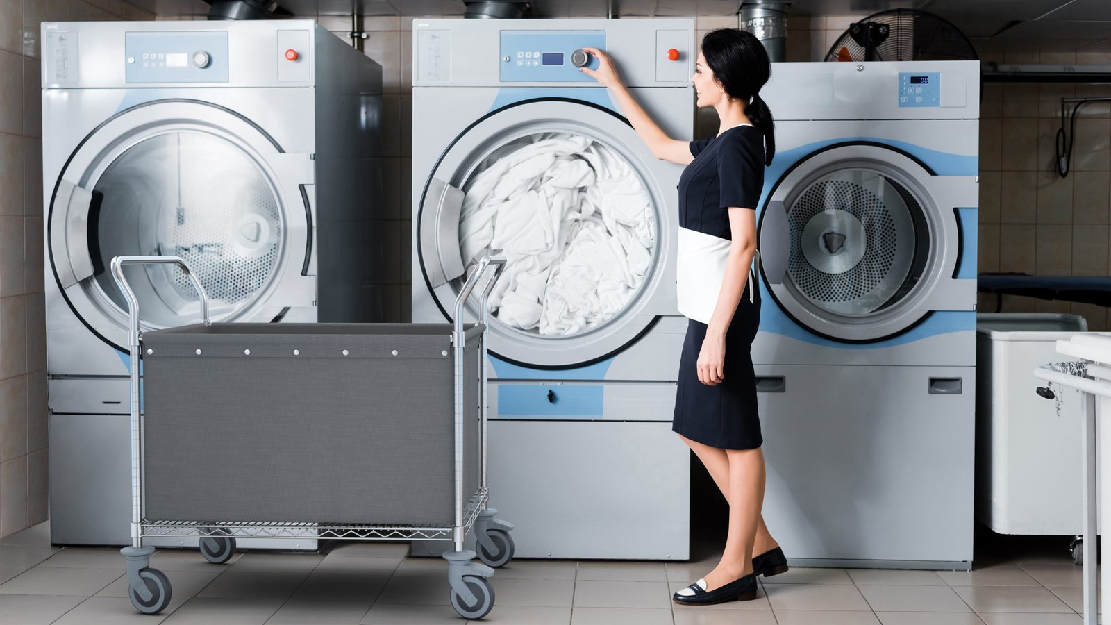 Optimising Hotel Laundry Management: Process Analysis, Technological Integration & Ergonomic Solutions for Efficient & Sustainable Hotel Experiences
