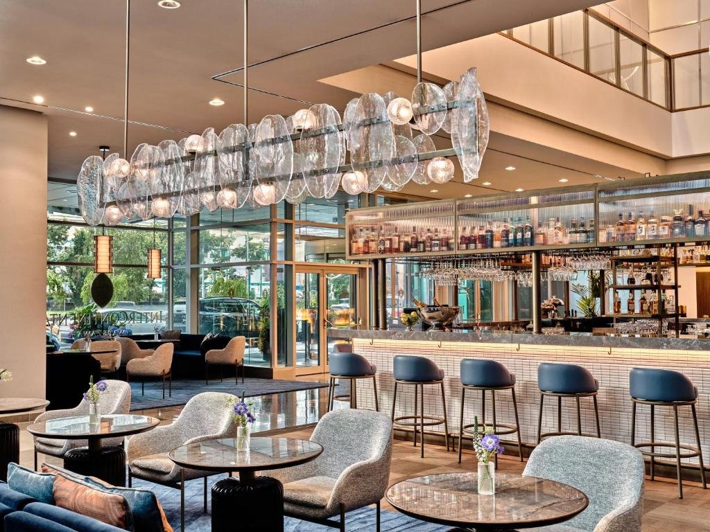 Mançana Brings Portuguese Craftsmanship and Bespoke Comfort to Hospitality Interiors