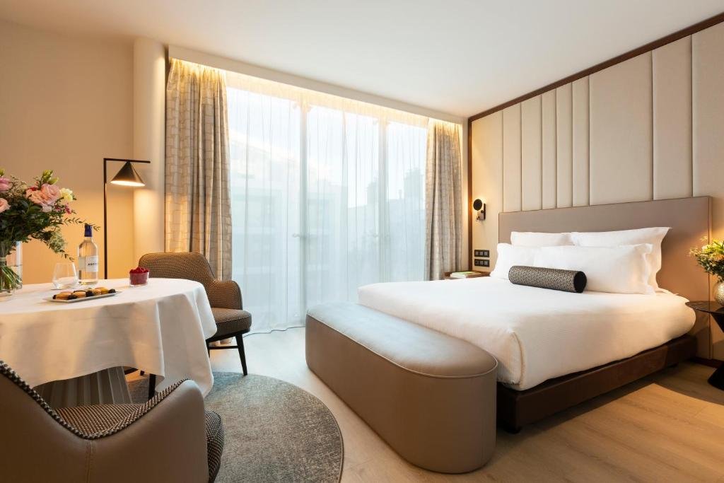 Bespoke Upholstery & Furniture Manufacturer for Hotels